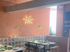 -喃喃椰·糟粕醋·椰子鸡火锅(七堡花园店)