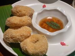 炸虾饼配泰国梅子酱-帕蓝·暹罗料理(曲阳店)