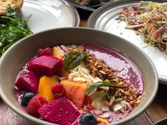 水果奇亚籽布丁碗-O'mills Sourdough Bakery&Bistro(永嘉路店)