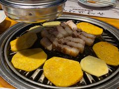 -唯成•韩国炭火烤肉 유성고기