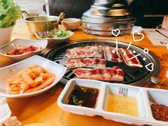 -唯成•韩国炭火烤肉 유성고기