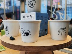 -HUGS coffee(东区店)