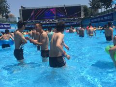 -欢乐水魔方水世界