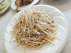 -天乐农家鱼头王(天目湖店)