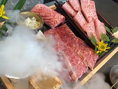 -铭牛烧肉·和牛海鲜自助(高新月牙湖店)