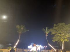 -JW万豪厨房餐厅·滨海草坪烧烤·海鲜·海景(三亚绿发山海天JW万豪酒店)