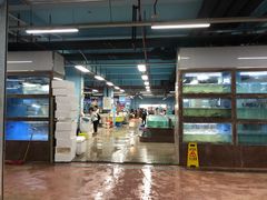 -渔人湾码头海鲜市场负二楼