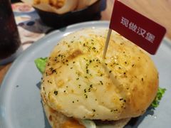 -必胜客(骡马市店)