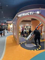 -奈尔宝家庭中心·亲子餐厅(北京东坝万达店)