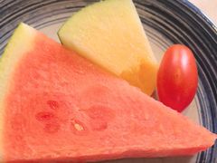 -八府香鸭·啫啫煲(华山路店)