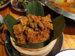 -野山舂·贵州现舂酸汤火锅(鸿通城店)