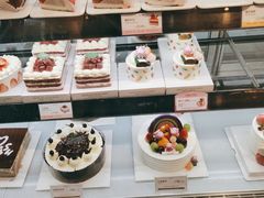 -罗森尼娜(德思勤店)