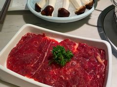 -左庭右院鲜牛肉火锅(浦江欢乐颂店)