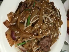 -新大咀港式茶餐厅(宝山万达店)