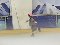 -正佳冰河湾真冰滑冰场