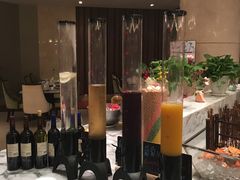 -驿都金陵大酒店-停车场