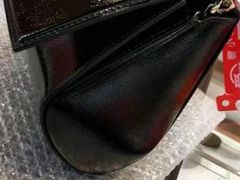 -爱革·洗衣改衣·洗鞋修鞋·洗包修包·奢侈品护理(宝地广场店)