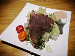 咸牛肉蔬菜沙拉-斗牛士牛排(南京东路店)