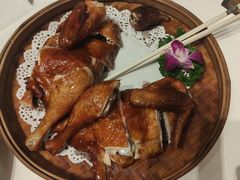 -品泉餐厅·大盆鱼·走地鸡