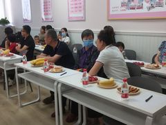 -爱月宝月嫂·育儿嫂