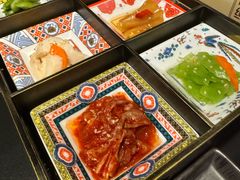 -山川小町·极番烧肉(新地假日广场店)