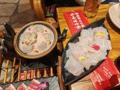 -老牌坊云南鱼豆花火锅(爱建店)