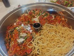 -鱼鲜饭香·招牌汽锅剁椒鱼头王