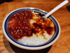 红豆稀饭-泥糊破店小酒馆·团建聚餐(南京西路店)