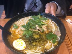 -老妈米线(港龙店)