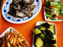 -吾穆勒蓬灰牛肉面·清真(北滨河中路店)
