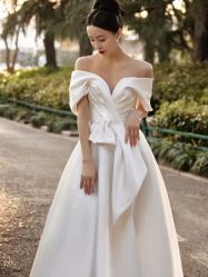 -LOVE SHINE婚纱·红鼎庄龙凤褂·妈妈装定制