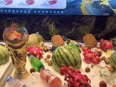 -雍容荟帝王蟹活龙虾展台自助(IFS黑金店)