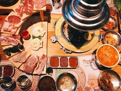 -青瓦炭韩潮烤肉(花园道店)