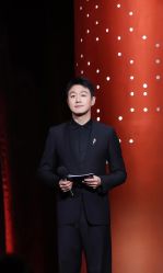 -周生生Chow Sang Sang(先天下店)