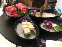 -捞王锅物料理(上海世茂广场店)