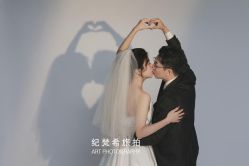-纪梵希旅拍婚纱摄影(大连总店)