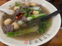 -牛小隆牛肉面馆(四牌楼店)