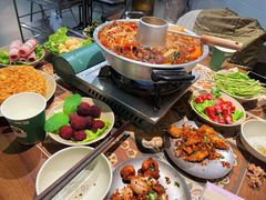 -顶上头•螺蛳粉火锅(德思勤复地星光店)