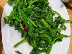 -兔行天下-鸿鹤鲜锅兔(中海国际店)