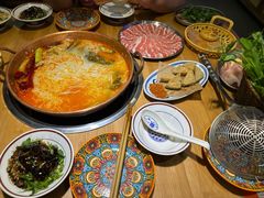 -洱火云南酸菜牛肉火锅(石景山当代商城店)