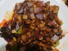-东口码头·烧鸽子·鱼头泡饼·地方菜(金鹰悦城店)