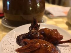招牌烤乳鸽-石岐佬中山菜馆(张溪店)