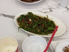 -江城燕子大排档(江汉路步行街店)