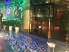 -耍哥串串香(香月湖店)