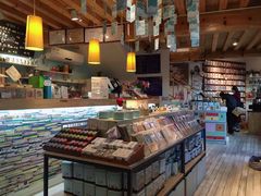 -猫的天空之城概念书店(丽江古城饮玉巷店)