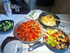 -巴厘龙虾·榜首油焖大虾(音乐学院·沿江酒馆店)