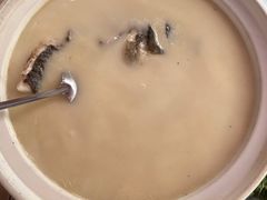 大砂锅炖鱼头汤-丹江渔村(望京店)