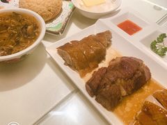 -新大咀港式茶餐厅(宝山万达店)