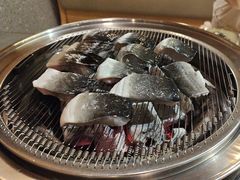 -围炉肉舍•炭烤活鳗•丹东海鲜烤肉(步行街店)