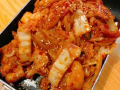 辣白菜炒五花-源味屋韩式火锅&炸鸡(鼎城当代商城店)
